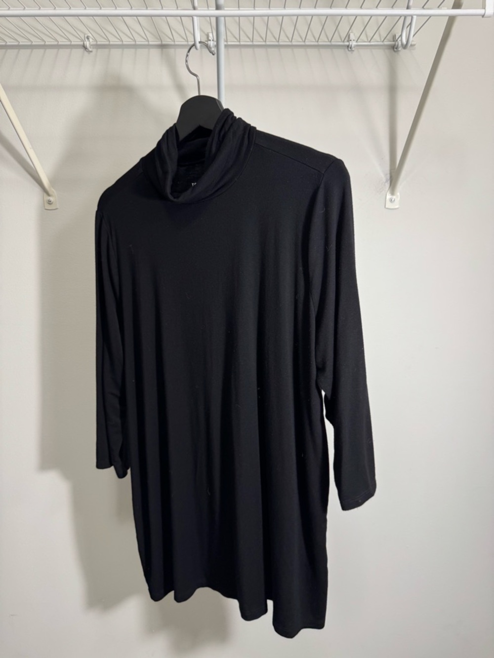 Torrid Size 2 Black Turtleneck 3/4th Sleeve Top